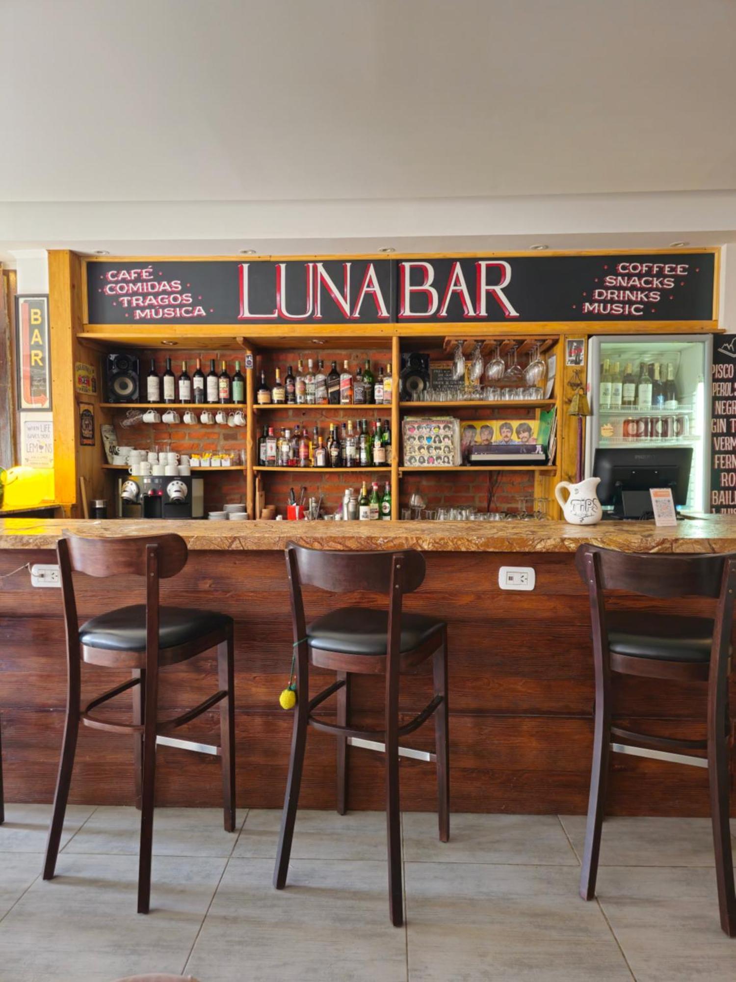 厄尔查尔坦 鲁纳尤姆宾馆酒店 外观 照片